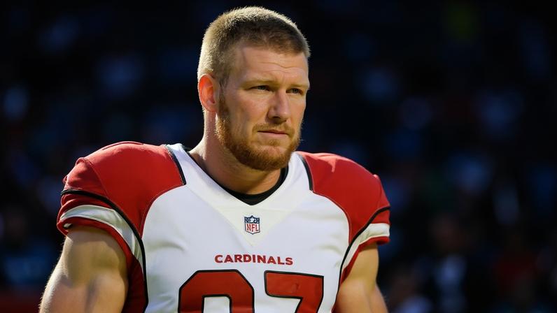 Cardinals lamentam morte de ex-defensive end Josh Mauro aos 35 anos