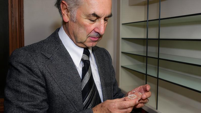 Albert Hofmann descobriu por acaso os efeitos alucinógenos do LSD, em abril de 1943
