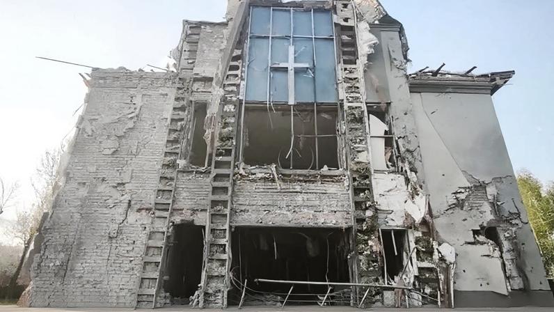Pastor é morto em bombardeio durante culto em igreja na Ucrânia