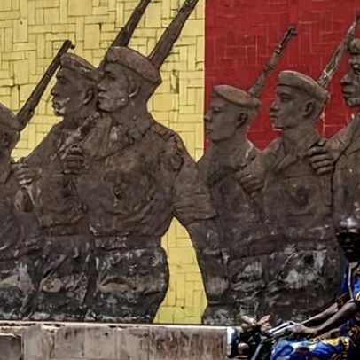 Bamako encara violência à porta, toque de recolher e show cancelado
