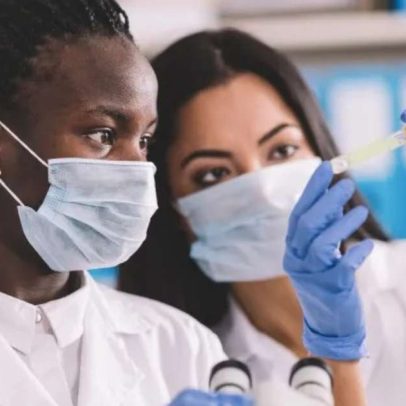 Biossimilares ampliam acesso a tratamentos contra o câncer
