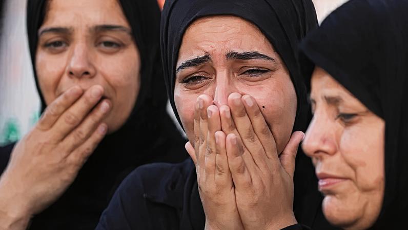 Ataque israelense mata cinco palestinos no norte de Gaza, dizem médicos