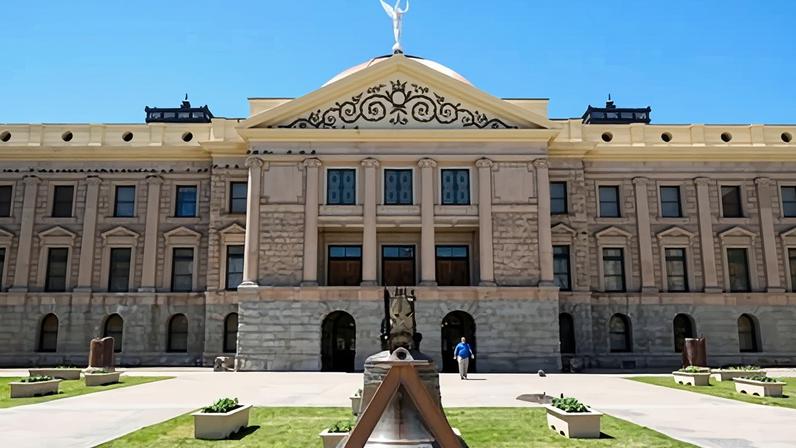 Juiz impede acesso da administração Trump a eleitores do Arizona