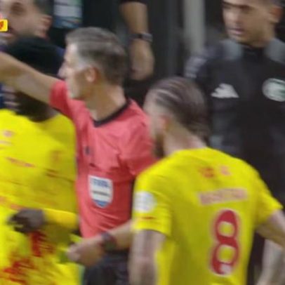Al Ettifaq vence Al-Qadsiah 3-2 com expulsão de Gastón Álvarez