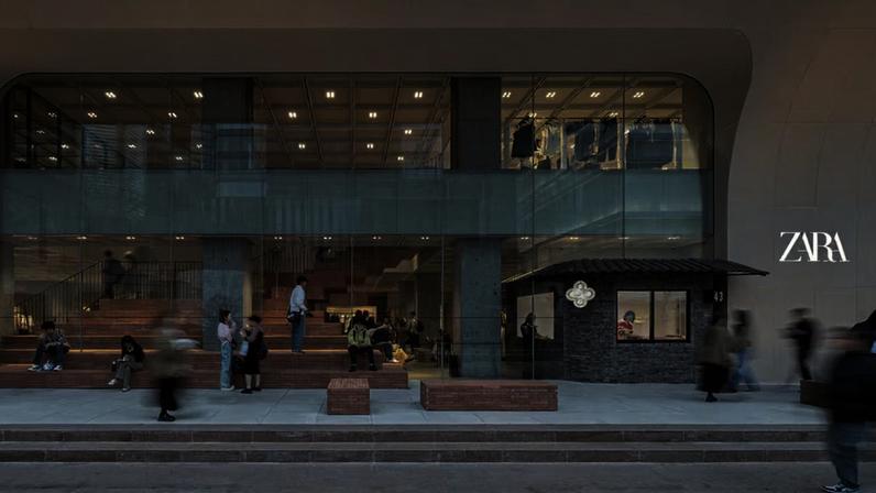 Zara's Nanjing Xinjiekou flagship store in China.