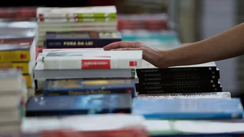 Vendas de livros, jornais, revistas e papelaria tiveram alta de 2,4%