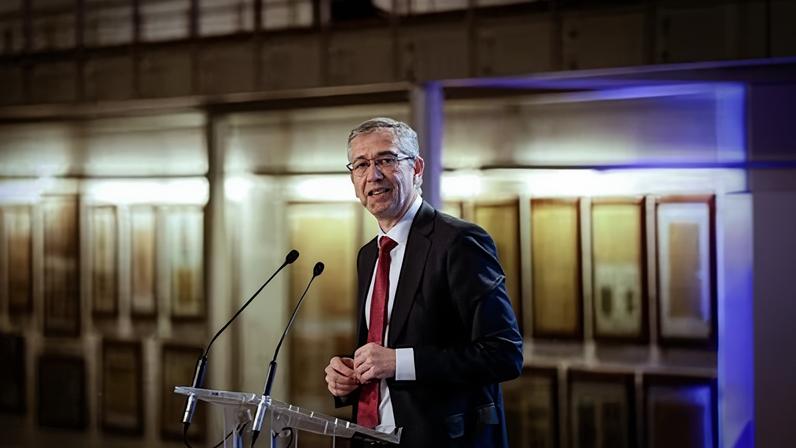 Lavagem de dinheiro e dolarização: BIS alerta sobre riscos das stablecoins