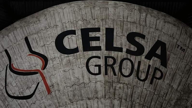 El logo del grupo Celsa en su fábrica de Castellbisbal, en Barcelona, en una imagen de archivo.