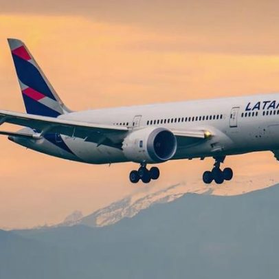 Avião da Latam bate em aeronave argentina no Aeroporto de Santiago