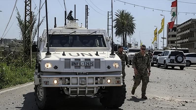 File photo of Unifil peacekeepers in southern Lebanon on 16 April