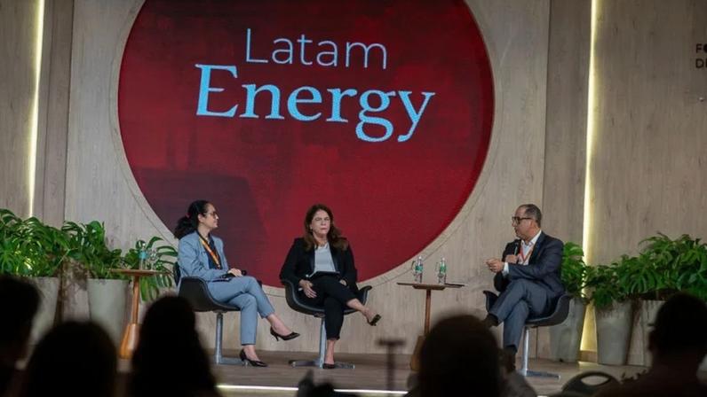 A programação reuniu uma agenda de discussões ao longo da manhã e tarde, durante dois dias, no Hotel Fairmont, em Copacabana, no Rio de Janeiro