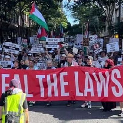 Mais de 20 presos em protestos contra leis do rio ao mar em Queensland