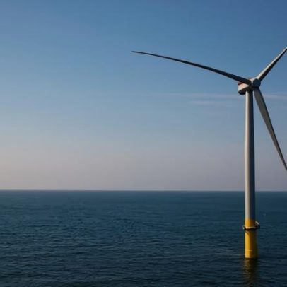 Administração Trump bloqueia projetos de energia eólica e foca em óleo e gás