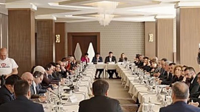 A roundtable held with the participation of Azerbaijani and Armenian civil society representatives as part of the “Peace Bridge” initiative.