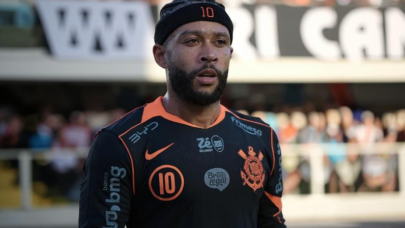Memphis Depay, camisa 10 do Corinthians (Foto: Jota Erre/AGIF/Folhapress)