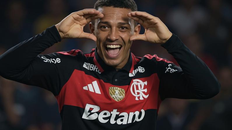 Samuel Lino comemora gol com a camisa do Flamengo (Foto: Ruano Carneiro / Carneiro Images/Fotoarena/Folhapress)