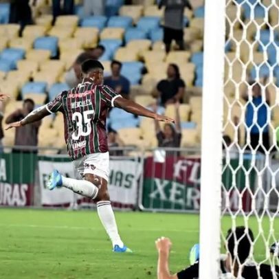 Fluminense vence o Corinthians e assume a vice-liderança do Brasileirão