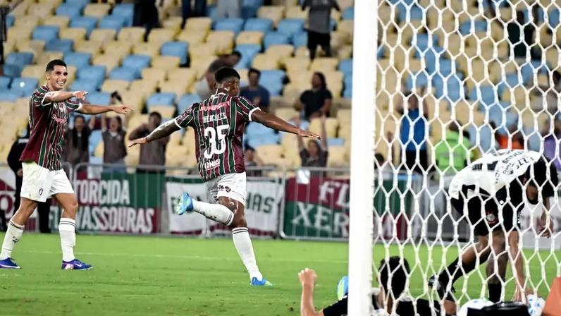 Fluminense venceu o Corinthians (Foto: ALEXANDRE BRUM/Agencia Enquadrar/Folhapress)