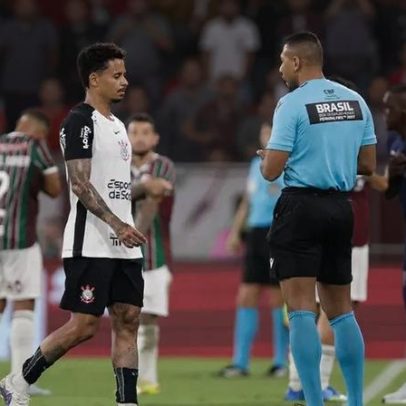 Allan, do Corinthians, é denunciado ao STJD por gesto obsceno