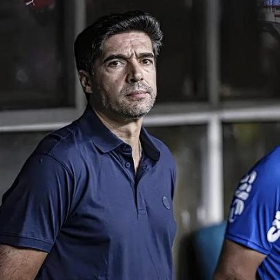 STJD erra e cita Abel Ferreira como Abel Braga em documento