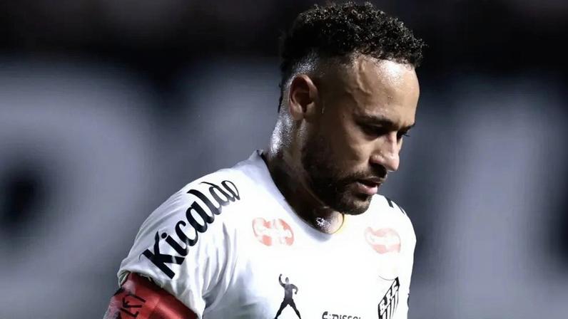 Neymar foi titular na vitória do Santos diante do Atlético-MG. (Foto: Marcello Zambrana/AGIF/Folhapress)