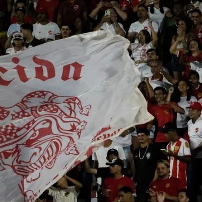 Vila Nova encaminha suspeito de racismo à polícia após jogo da Série B