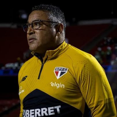 Protestos atingem Roger Machado e Rui Costa antes de jogo do São Paulo