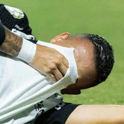 Atacante do Corinthians sofre lesão no ligamento do joelho e será operado