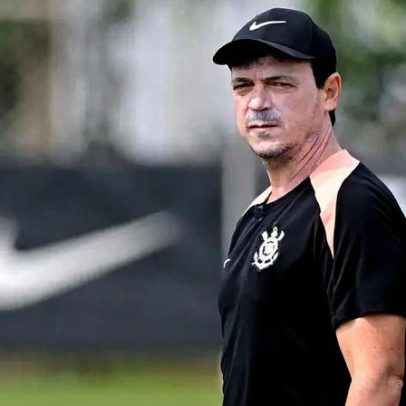 Corinthians prioriza avaliação interna e adia busca por atacante