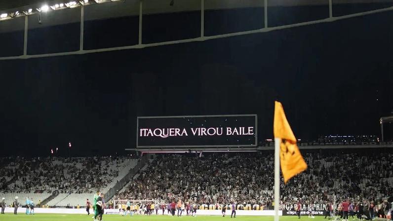 Corinthians provocou o Vasco após o jogo (Foto: Ronaldo Barreto/Thenews2/Folhapress)