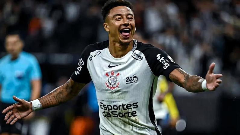 Lingard marcou o segundo gol do Corinthians (Foto: Roberto Sungi/AtoPress/Folhapress)