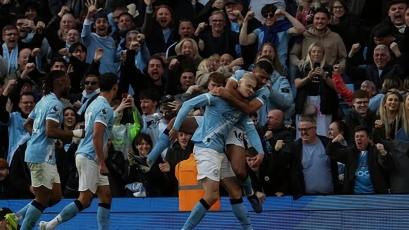 Haaland decide contra Arsenal e City fica à frente na disputa do título