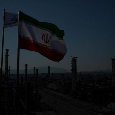 EUA impõem sanções a refinaria da China por compra de petróleo do Irã