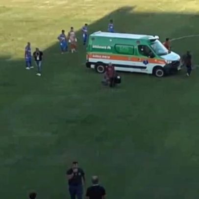Árbitro se ajoelha em campo após contusão de jogador no Brasileirão