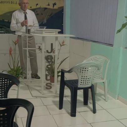 Vídeo de igreja vazia viraliza, templo no Rio volta a lotar em culto