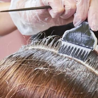 Grávidas podem fazer luzes ou tingir o cabelo? Cuidados recomendados