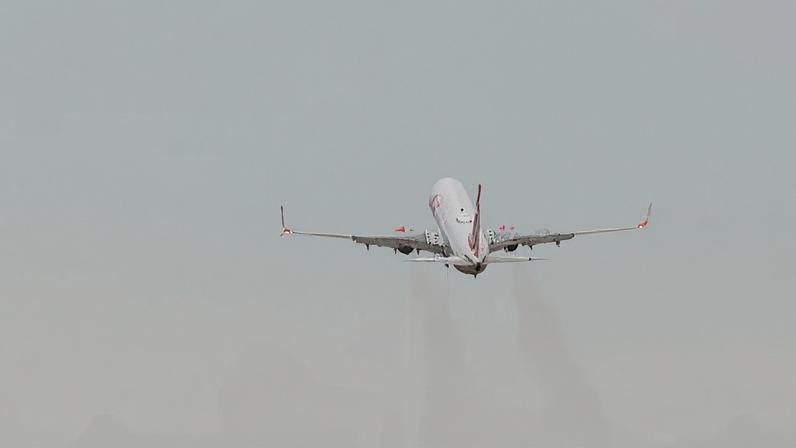 Querosene de aviação pode elevar passagens até 30%, aponta economista