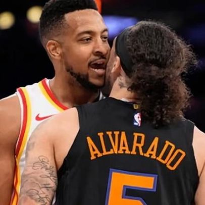 McCollum lidera Hawks e vira jogo contra Knicks após ficar atrás