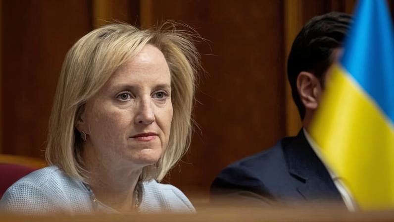 Embaixador dos EUA na Ucrânia nomeado por Trump renuncia após menos de um ano