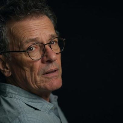 Yann Martel critica os ricos, incluindo-se, por Life of Pi