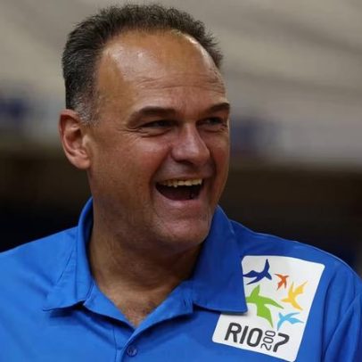Morre Oscar Schmidt, lenda do basquete, aos 68 anos