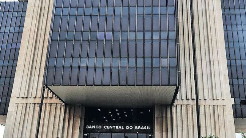 Copom decidiu manter cautela no afrouxamento de sua política, ao reduzir os juros básicos de 14,75% para 14,50%