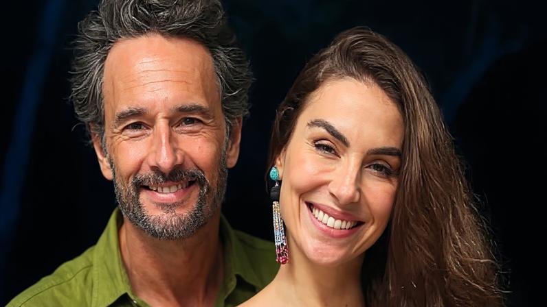 Esposa de Rodrigo Santoro mostra sua caçula e comenta susto