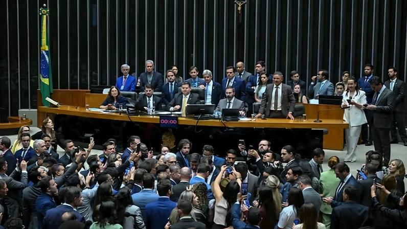 Congresso derrubou vetos de Lula ao projeto da dosimetria