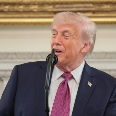 Trump afirma que Irã entra em colapso financeiro