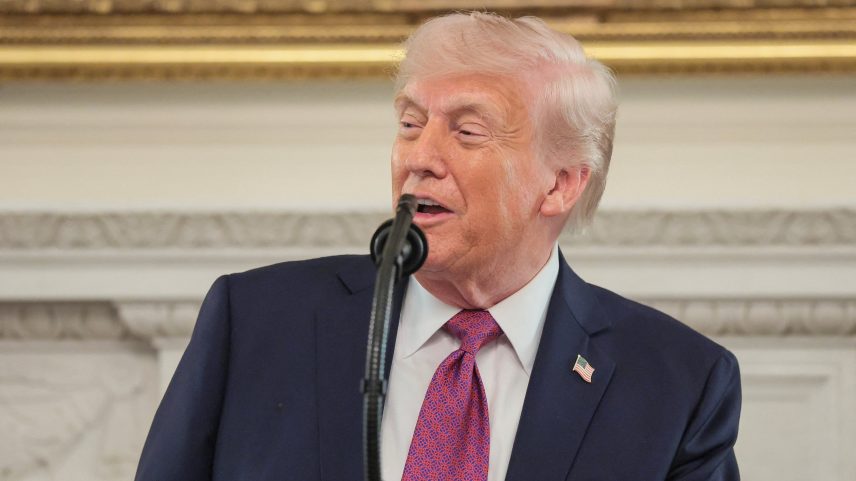 Trump afirmou que o Irã está perdendo aproximadamente R$ 2,4 bilhões por dia
