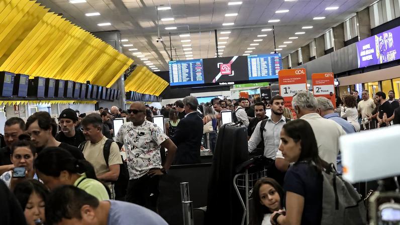 Como agir se perdeu o voo por pane nos aeroportos de SP