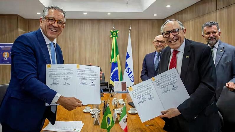 Acordo foi assinado na quarta pelo Alexandre Padilha e o secretário de Saúde do México, David Kershenobich