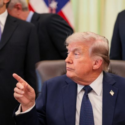 Trump diz que Irã sofre pressão e navios dos EUA prontos para partir