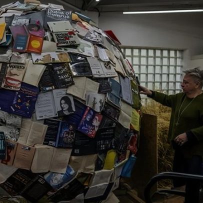 Belarus Free Theatre expõe temas de terror totalitário na Bienal de Veneza